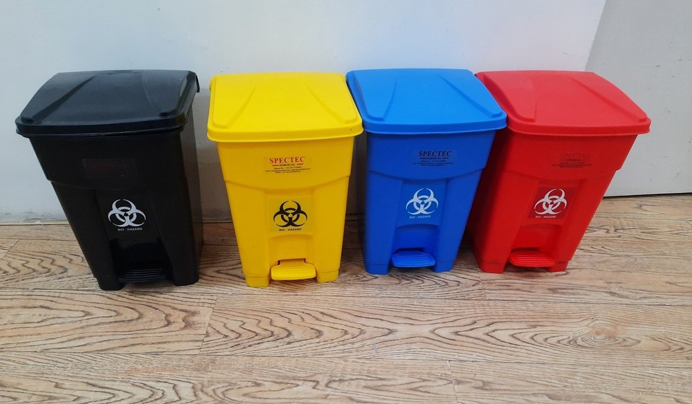 Red Medical Plastic Waste Bins, For Hospital, Capacity: 3-15 Litre