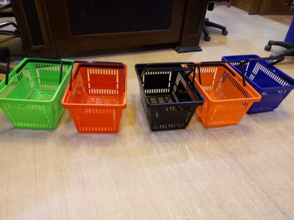 Adequate Steel Multicolor Economy Shopping Basket, Load Capacity: 45 Kg, Size: 25 X 35 X 40 Mm