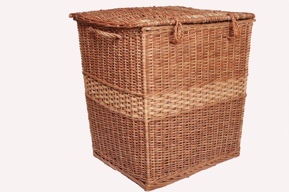 Brown Wicker Laundry Basket, Size: 20 X 14 X 19 Inch(w X D X H)