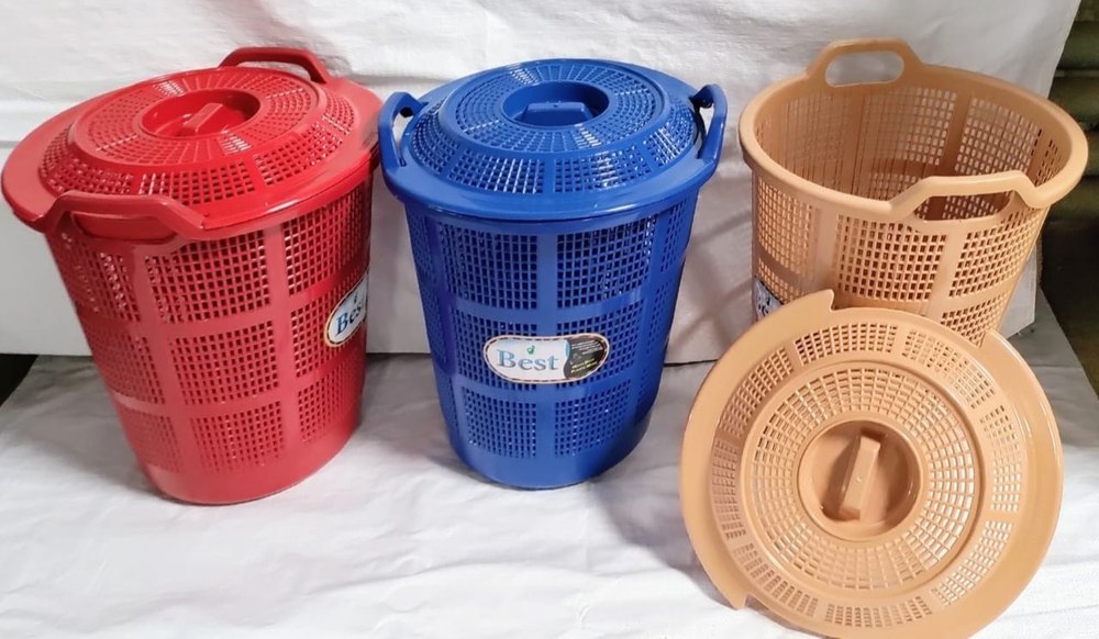 Plastic Laundry Basket With Lid, Size: H-20 W-18