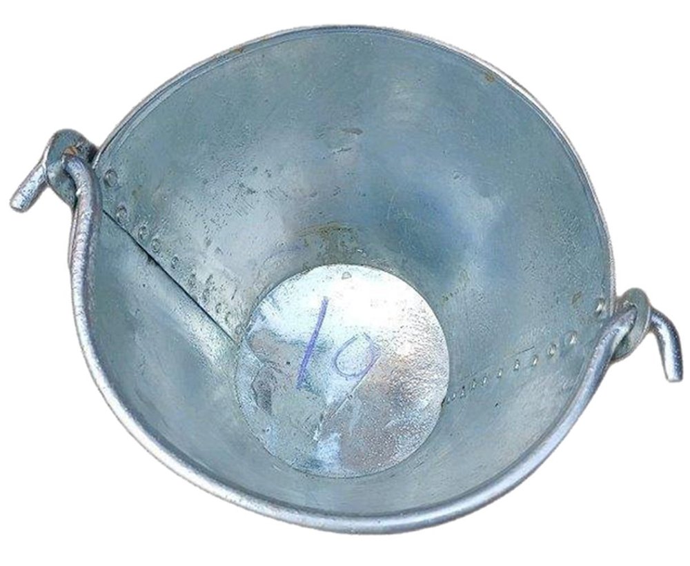 Polished Silver Galvanized Iron Bucket, Capacity: 15kg, Size: 10x8 Inch