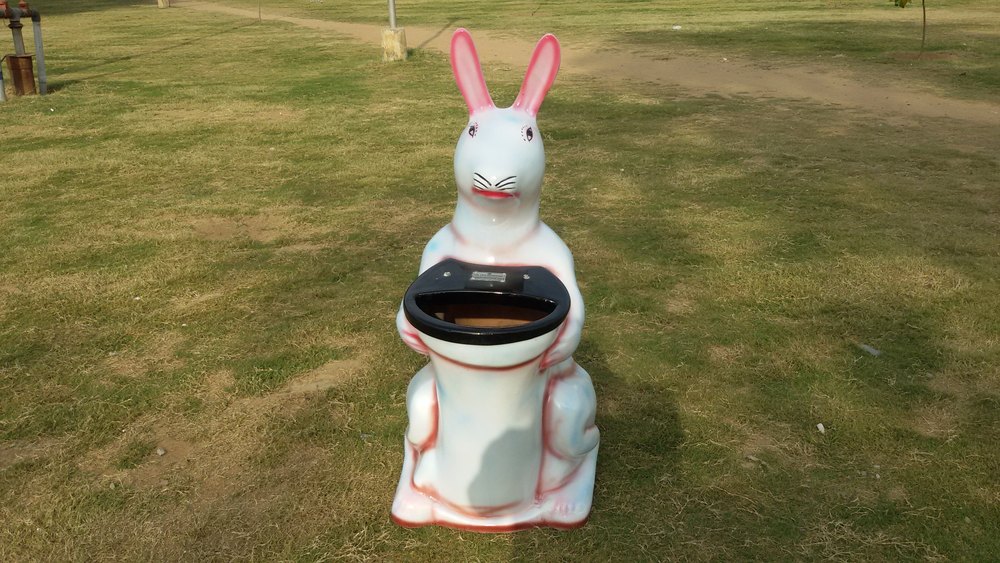 Rabbit Dustbin