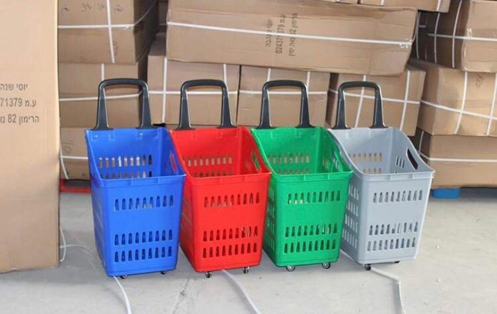 Four-Wheel Plastic Basket Trolley With 4 Wheels, For Supermarket, Load Capacity: 20KG