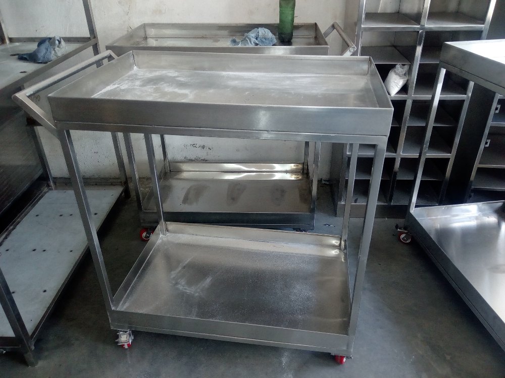 Solution Packaging Stainless Steel 2 / 3 Shelves Trolleys For Hospital, Load Capacity: 200 Kg