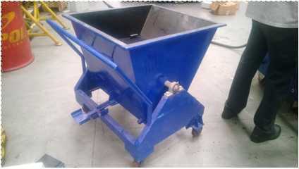 MECHTRON CFS Mild Steel Tilting Type Chip Trolley, For Material Handling, Load Capacity: 500 Kg