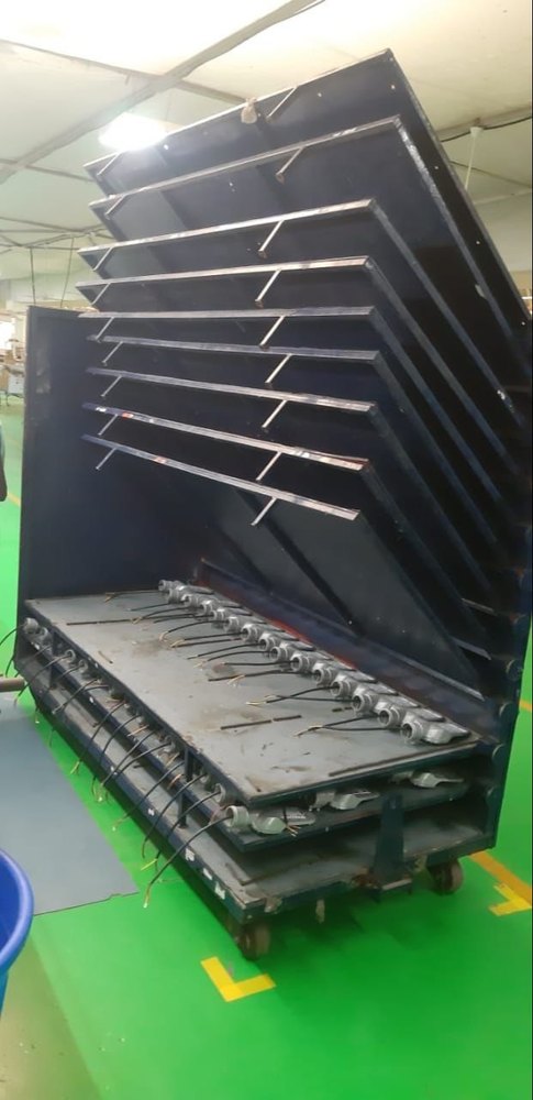 6 Feet Mild Steel MH01: Special flap material handling trolley