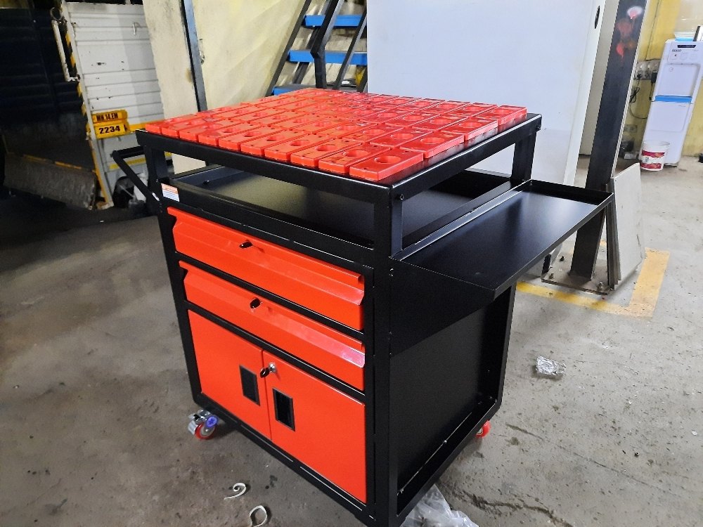 VMC Tool Trolley, For Industrial Use, Capacity: 450 kg