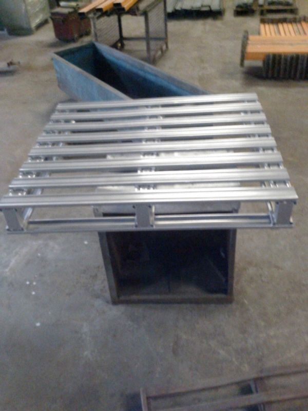 500 Kgs To 1000 Kgs Industrial Steel Pallet, For Automobile Industry, Capacity: 500 Kg