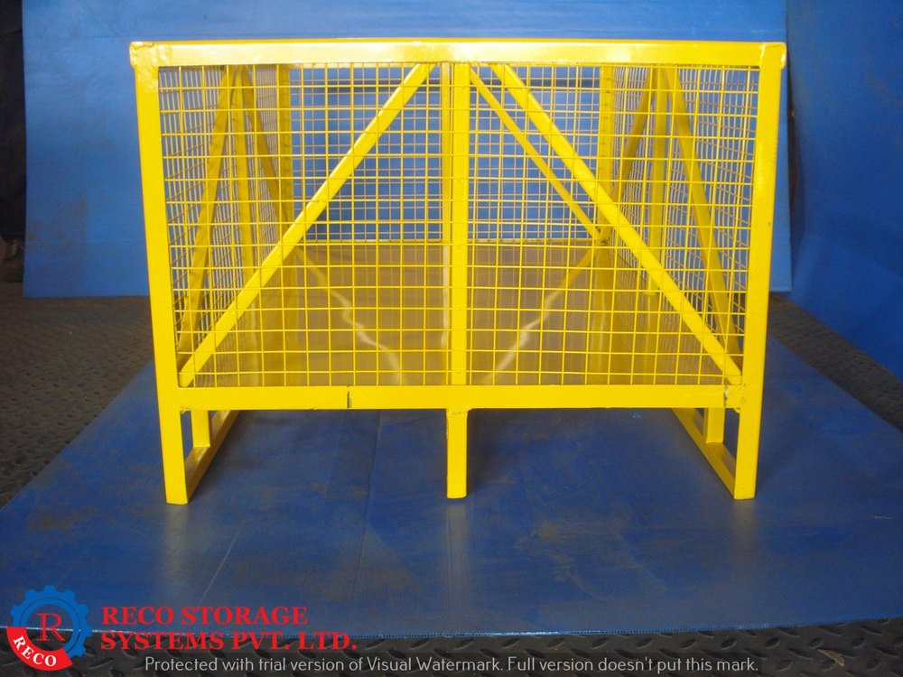 Ms Wire Mesh Cage Pallet, For Warehouse, Capacity: 500kg To 2000kg