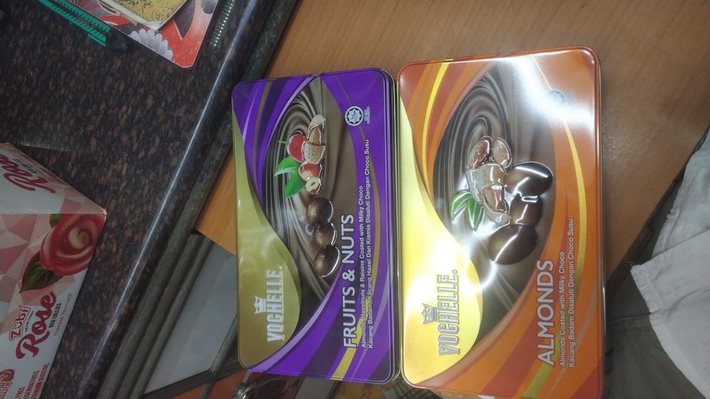 Round Vochelle Chocolate Dryfruit Chocolate