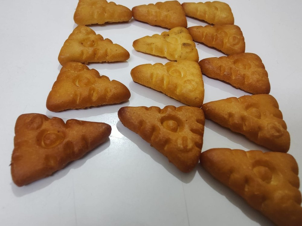 Triangle Shape Salted Biscuits, Packaging Type: Loose