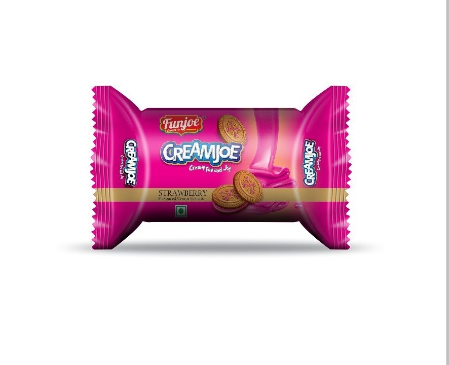 Chocolate 30gm Strawberry Creamjoe Biscuits, Packaging Type: Packet