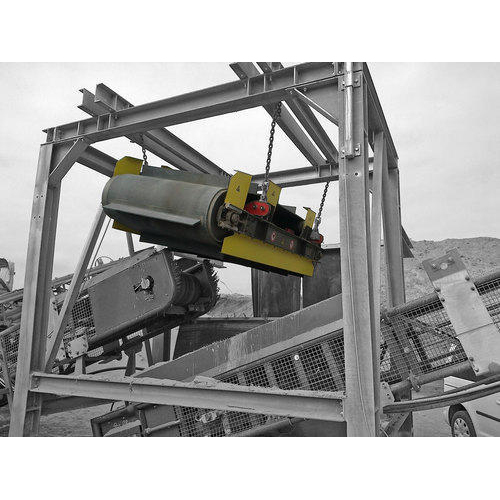 EMF Stainless Steel Overband Magnetic Separator, Capacity: 2330kg