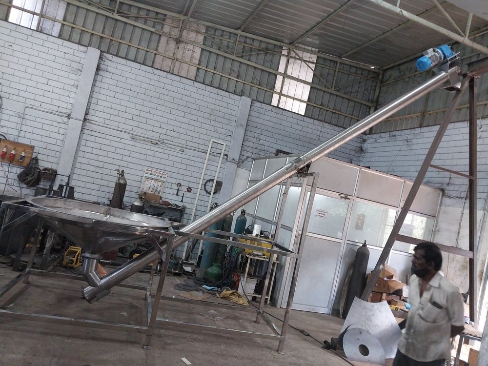 Stainless Steel Spiral Packing Conveyor, Capacity: 50 KG img