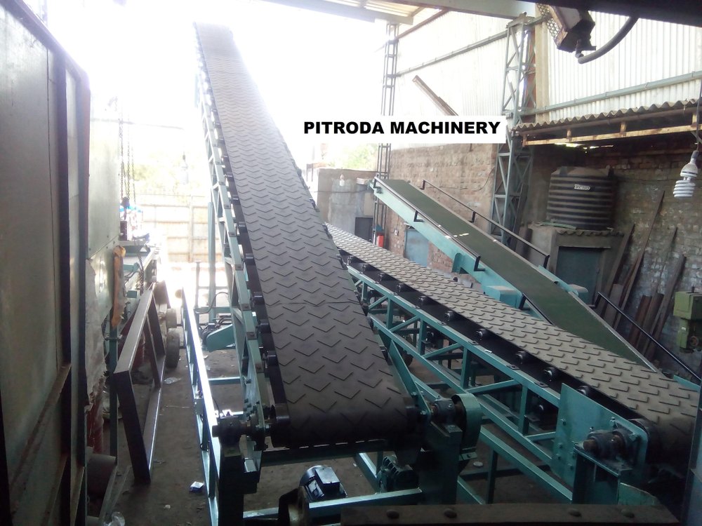 Pitroda Machinery Chain Bag Handling Conveyor, For Loading & Unloading & Stacking, Capacity (Kilogram): 100 kg