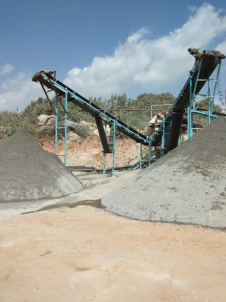 Re Mild Steel Belt Conveyor, For M Sand And Stones