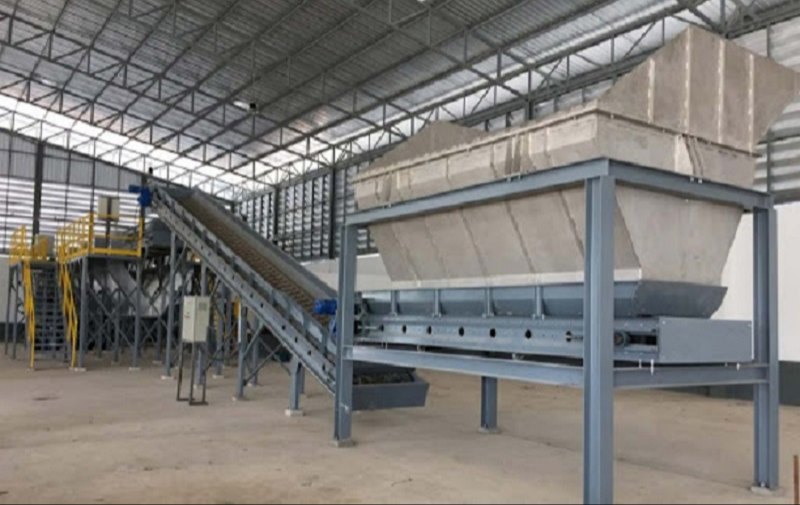 Mild Steel Roller Compost Plant Conveyor, Capacity: 100 kg/Feet img