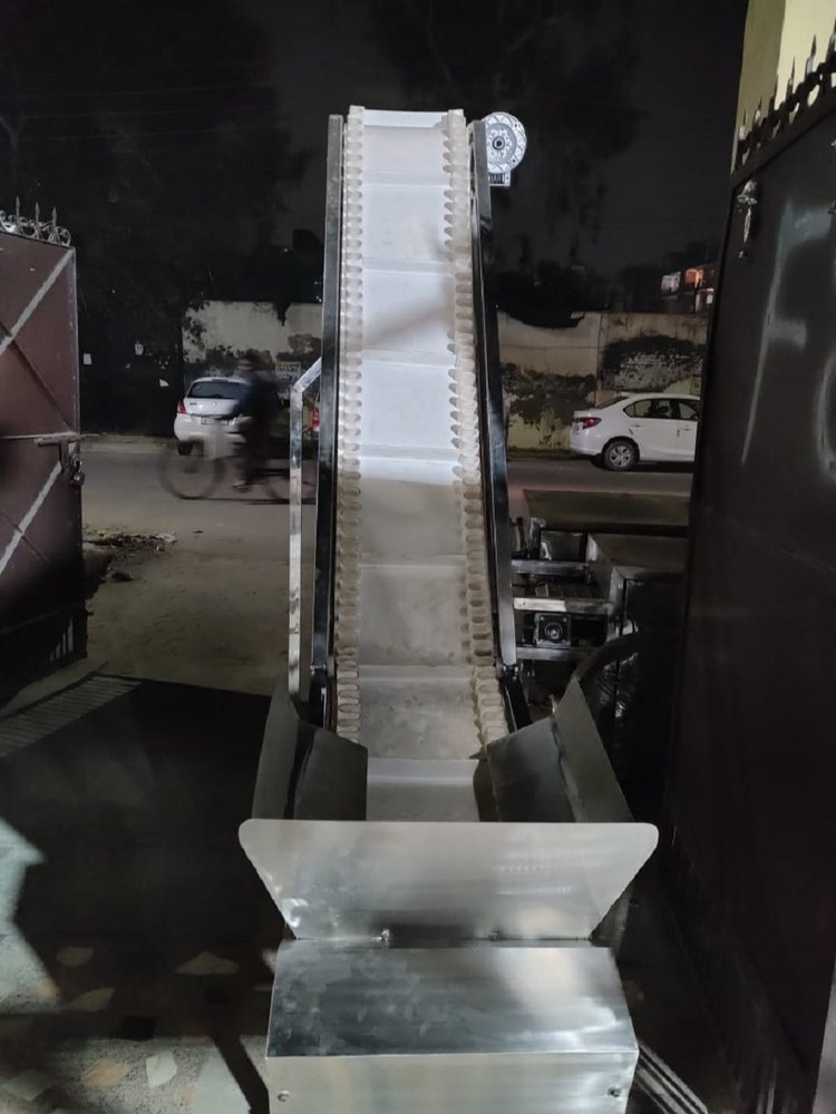 Kalyan Stainless Steel Inclined Screw Conveyor, Capacity: 100 Kg, 415 V