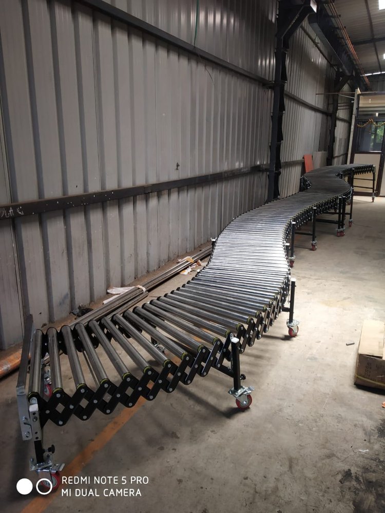 RJS Engineering Steel Flexible Gravity Roller Conveyor