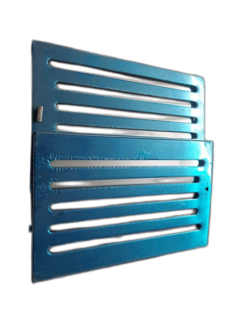 Stainless steel Wall Mounted Baffle Filter ( chimney ), Blue, Suction Capacity(m3/hr): 1200
