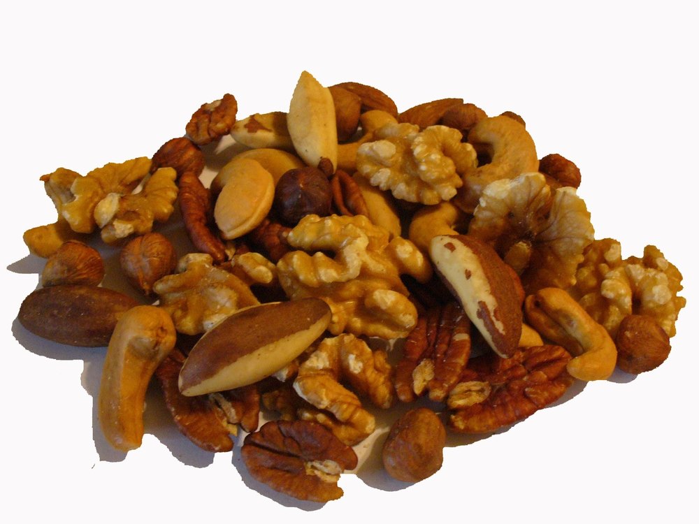 Dried Nuts (Mix Dry Fruit), Packaging Type: Plastic Box, Packaging Size: 10Kg