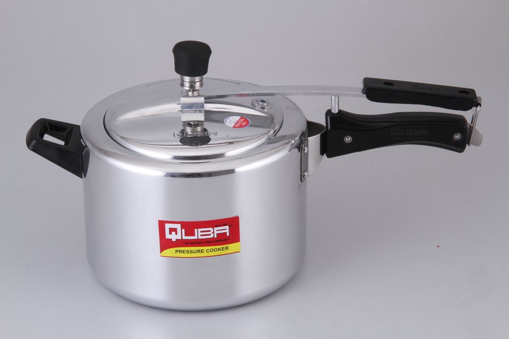 Quba Silver Aluminium Pressure Cooker For Home, Capacity: 5 Liter