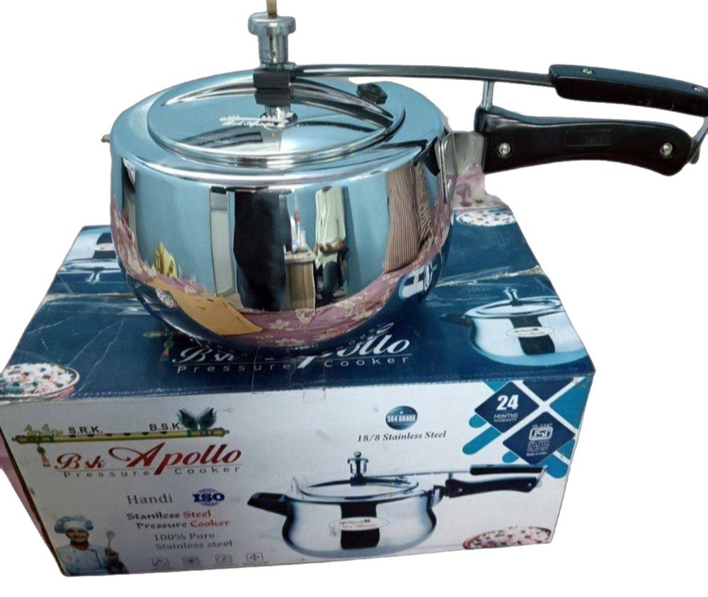 Silver 5 Liter Induction Pressure Cooker, For Home, Size: 18 Inch