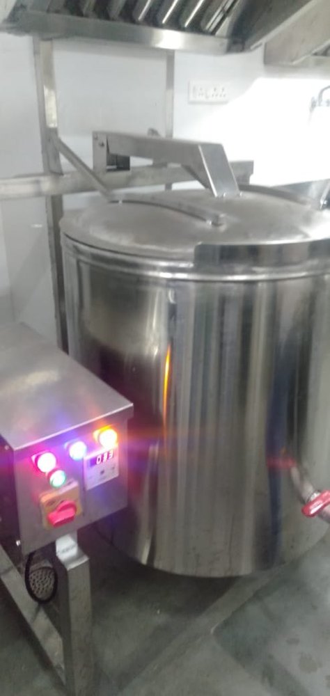 AE Stainless Steel Bulk Cooker Electric Operated 150 Liter, For Commercial