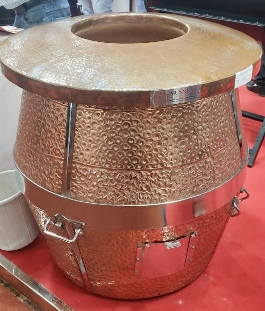 Round Copper Hammered Tandoor, For Hotel