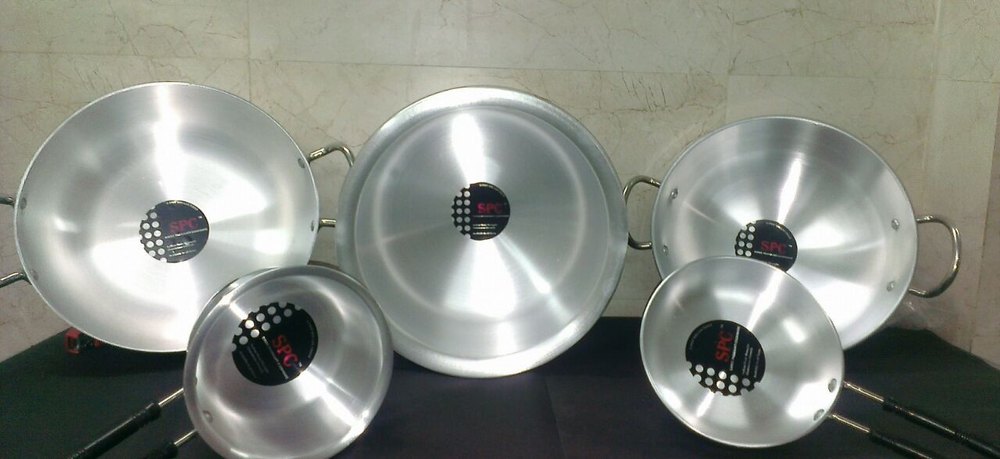 Silver Polished Mirror Finished Cookware, For Cooking