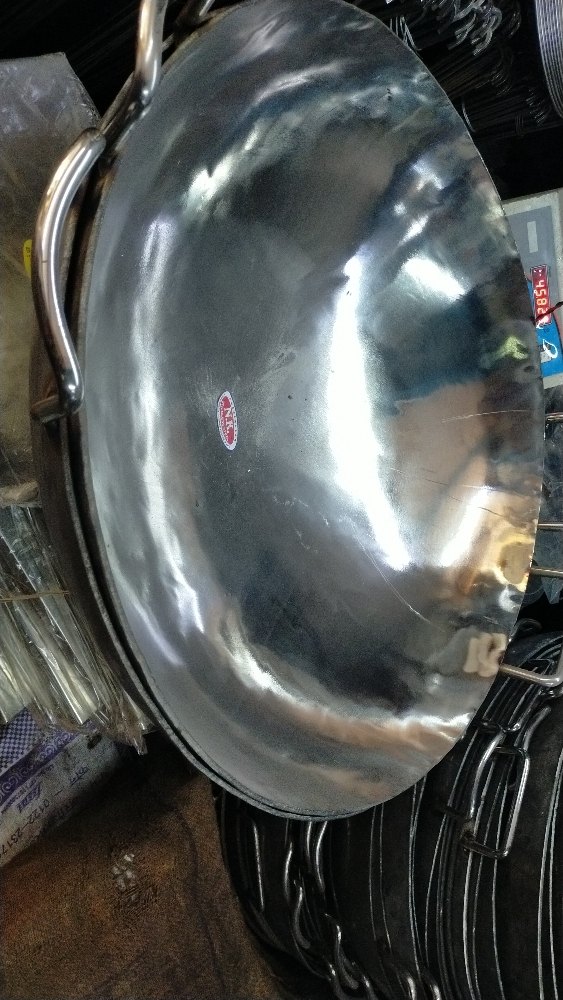 Polished Stainless Steel Kadhai, Model Name/Number: 208, Size: 80 Inch img