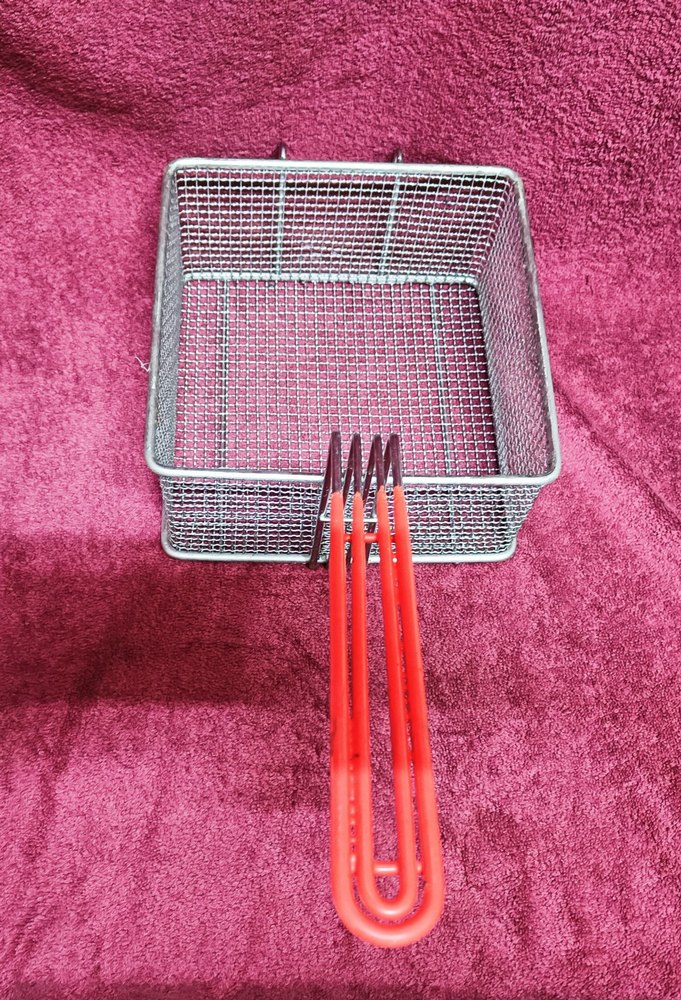 Silver Stainless Steel Fry Basket, For Hotel Industry, Size: 300x250x150mm