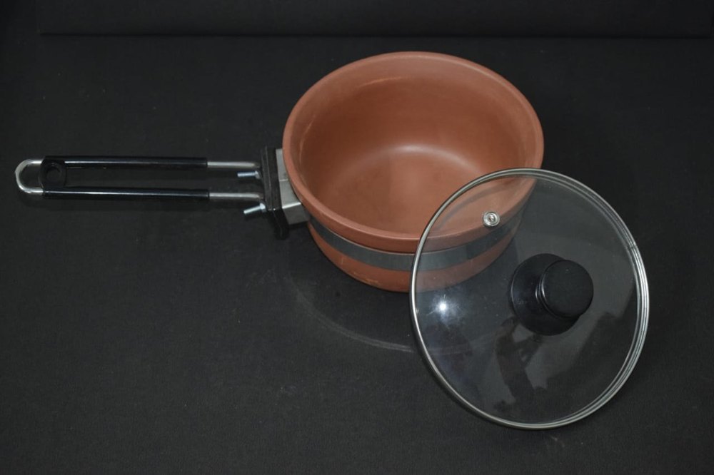 Brown Terracotta Lid Fry Pan, Round, Capacity: 2 Litre