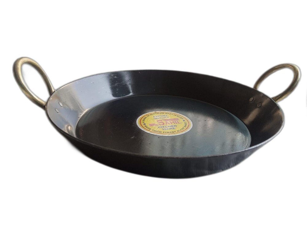 Black Flate Iron Frying Pan, For Kitchen, Round