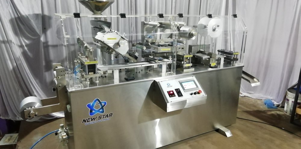 3 kw Allu-allu Pharmaceutical Packaging Machines, 415V, Capacity: 45 Pouch Per Minute