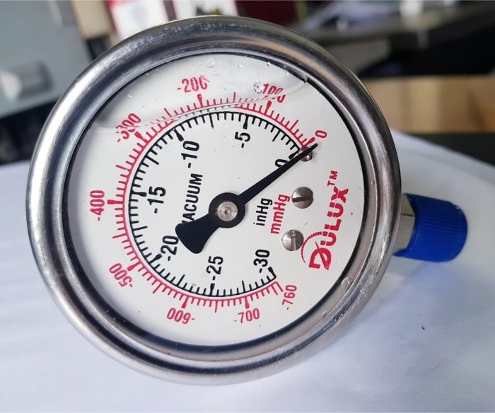 Dulux Vacuum Gauge