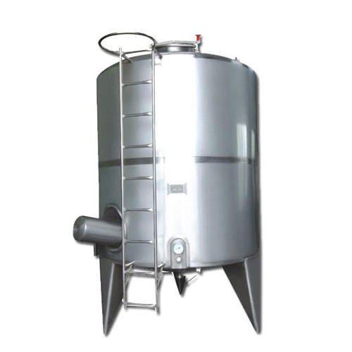 Vertical Milk Storage Tank