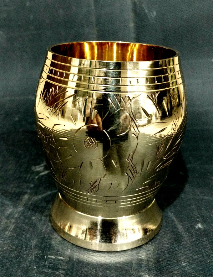 Brass Tumbler, Packaging Type: Box, Capacity: 1 L