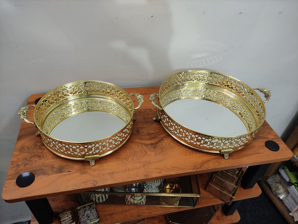 Metal Brass Traditional Serving Trays, Shape: Circular, Size: 10x10 Inches, 8x8 Inches