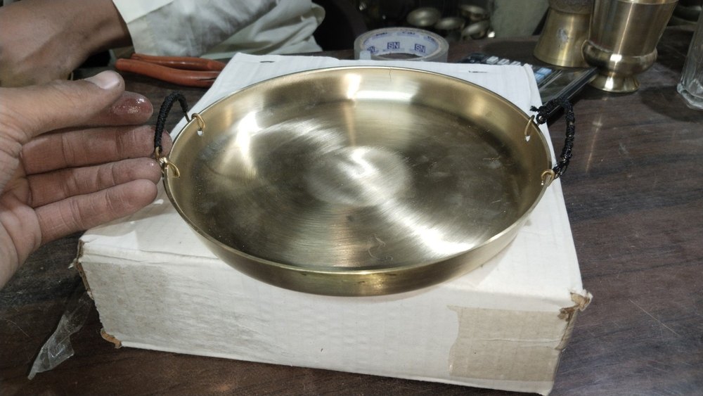 Mak Brass Round Tray, Shape: Circular, Size: 7 Inch
