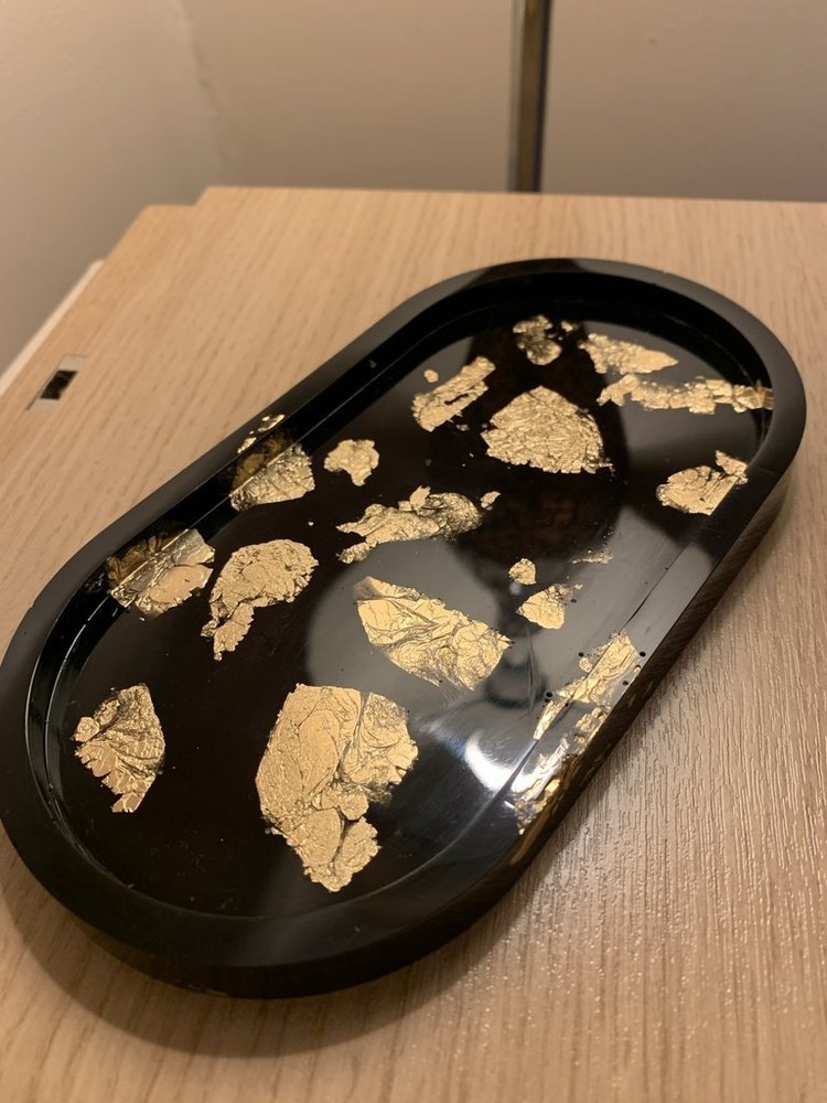 Swerav resin Black oval tray, For home, hotel and restaurant, Size: 14 X 9 Inches