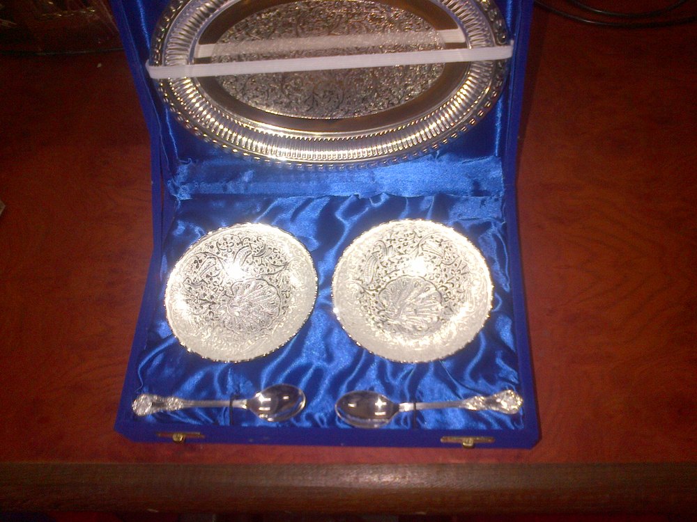 RELA White Silver Plated Oval Type Tray With Bowls img