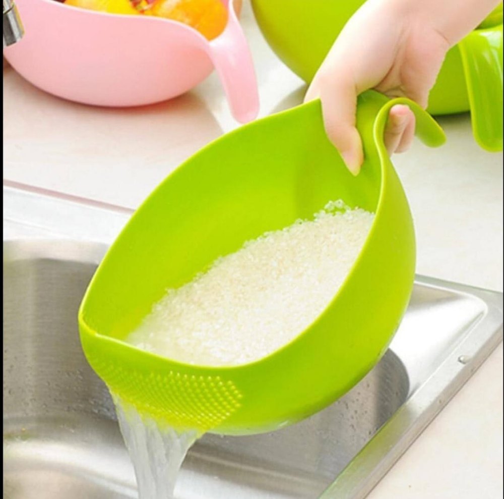 Multicolor Oval Plastic Rice Wash Bowl with Handle for Home