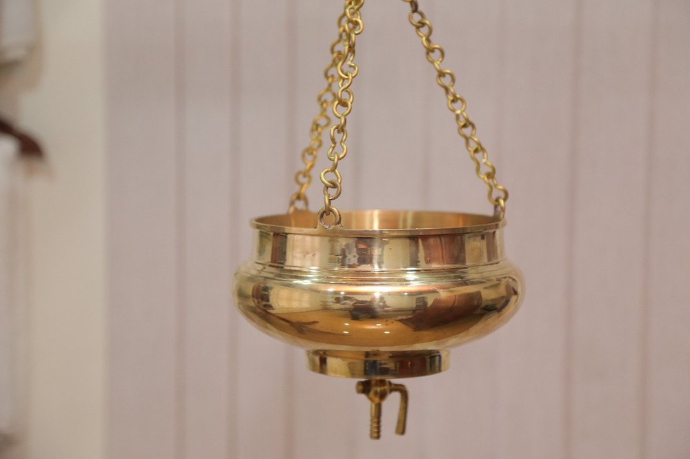 Polished Brass Dhara Pot