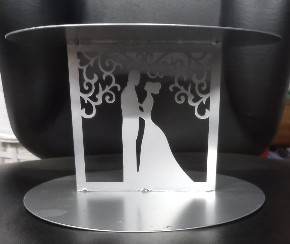 Round Silver Acrylic Cake Stand Wedding Gift, For Anniversaries, Weight: 2 kg