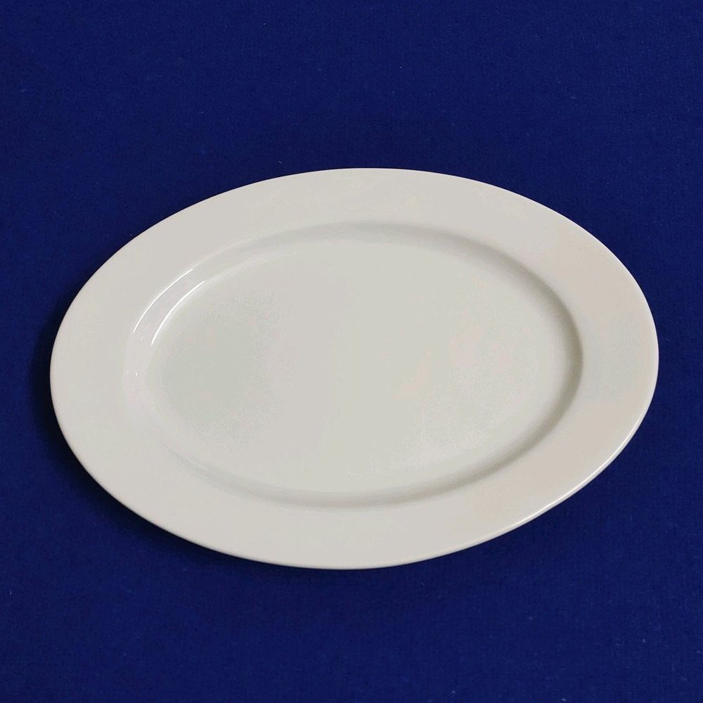 White Round Ariane Ceramic Oval Platter img