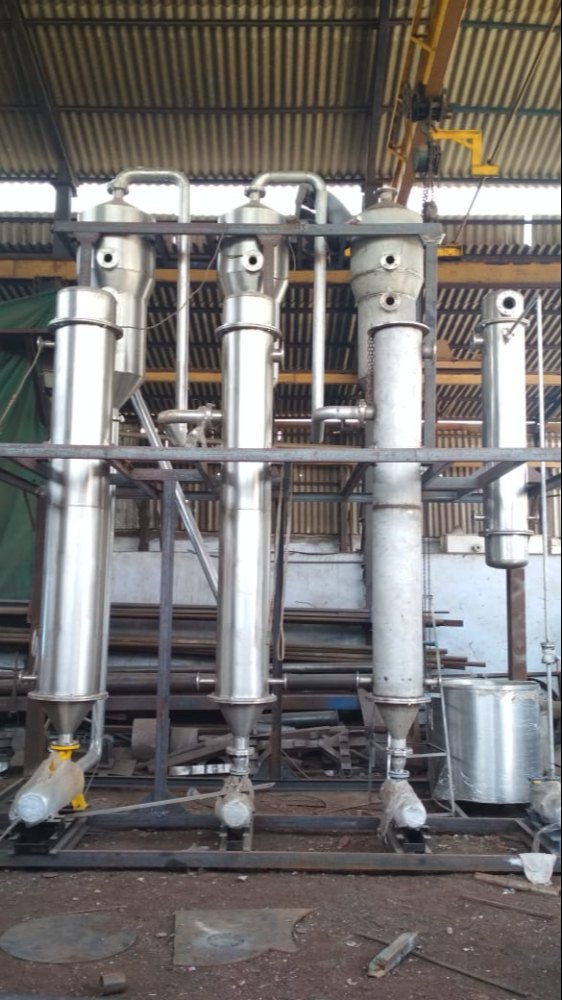 Stainless Steel Semi Automatic Multi Effect Evaporators, Capacity: 500 Kld img