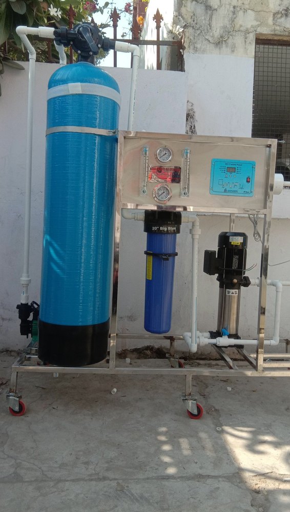 250 LPH Dialysis Water Plant, FRP img