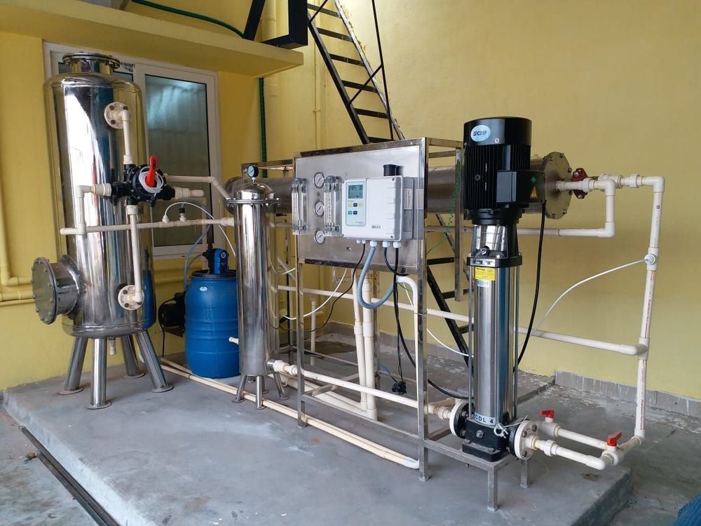 2000 LPH Pharmaceutical Water Treatment Plant, For Industries