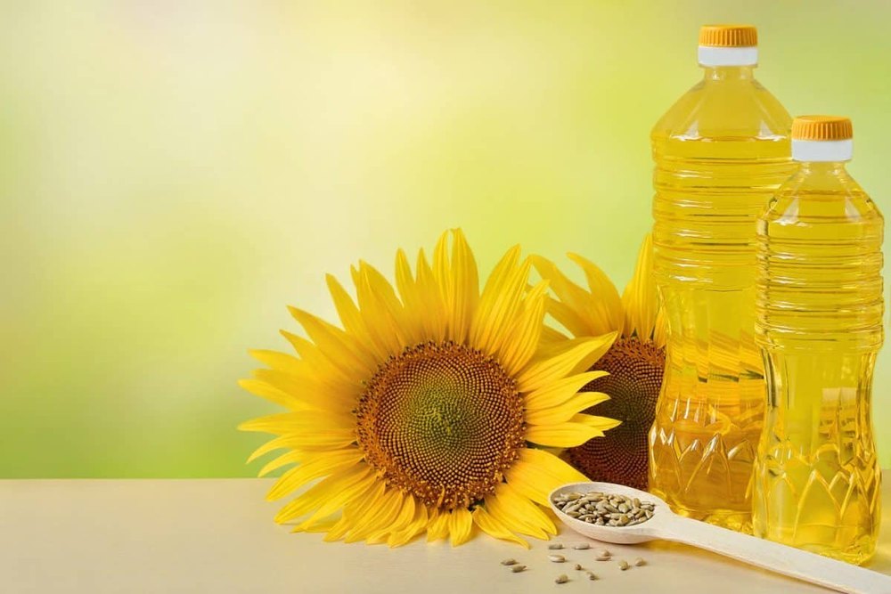 Sunflower Oil In Different Varieties
